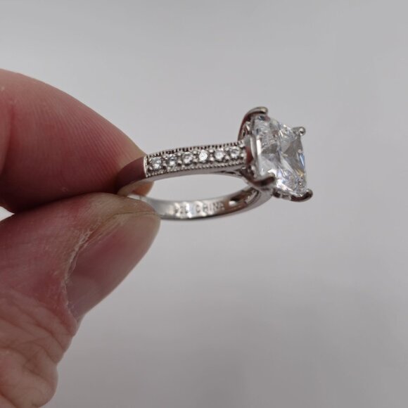 Size 6.5 Sterling Silver Square Brilliant Cubic Zirconia Ring A2661 - Picture 6 of 9